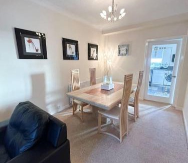 Stevenston Villa | The Old High Road