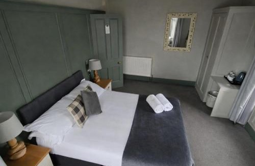 Mullion House | The Old Inn