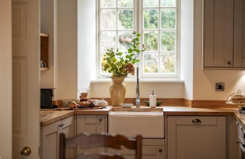Middleham House | The Old Manse