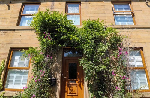 Holmfirth Cottage | THE OLD POST OFFICE - PET FRIENDLY GROUP STAYS IN HOLMFIRTH in Holmfirth