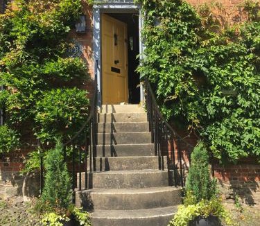 Montgomery Bed & Breakfast | The Old Stores