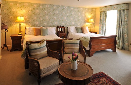 Winchester Hotel | The Old Vine