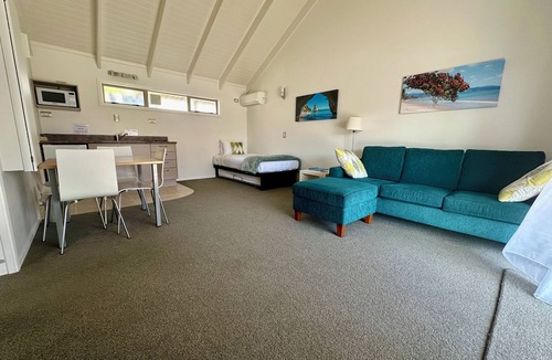 Coromandel Hotel | The Olive Motel