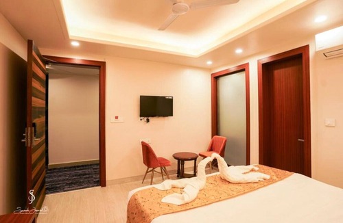 Varanasi Hotel | The Olivia