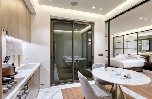 Mets Apartment | The One Acropolis