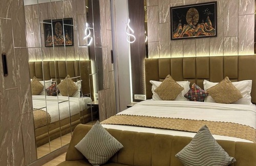 Gomti Nagar Hotel | The Origin Suites