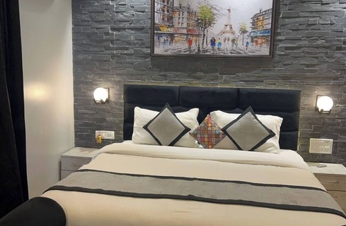 Gomti Nagar Hotel | The Origin Suites