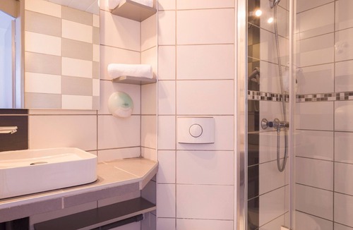 Valence Hotel | The Originals City, Hôtel Valence Est