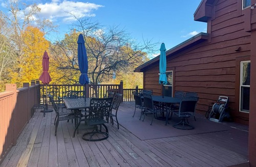 Avoca Cabin | The Overlook - Lake & Golf Retreat at Eagle Pointe