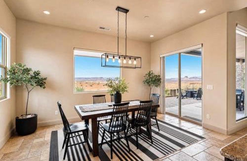Page House | The Overlook - Triple Primary Luxe 50 Mile Views