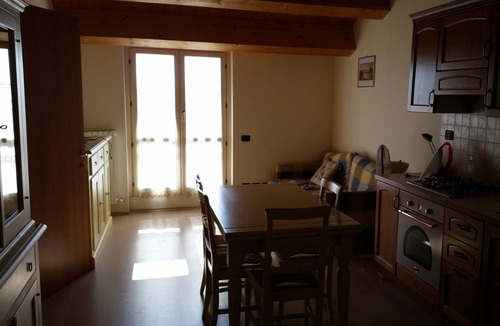 Avenale Apartment | The overview (apartment courtyard view 5)
