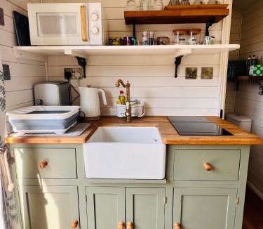 Whitstable House | The Oyster Bed