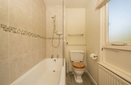 Allerford Apartment | The Pack Horse SC Apartments & Cottage Offers available