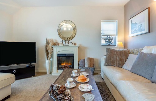 Saint Asaph House | The Paddock