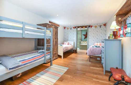 Stanhoe House | The Paddock