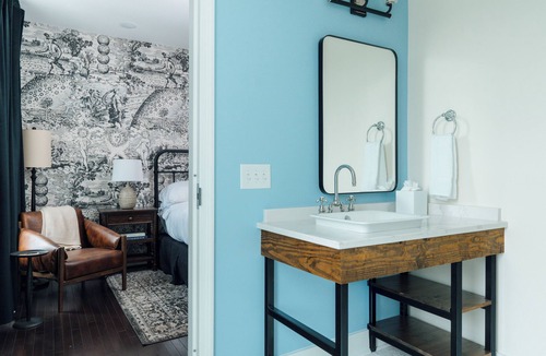 Five Points South Hotel | The Painted Lady
