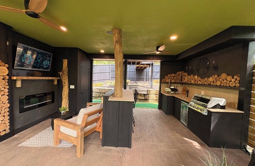 Grantville Bed & Breakfast | The Pair Tree BnB A Romantic Retreat in the trees