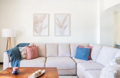 Barrio Los Villalobos Apartment | The Palms 101