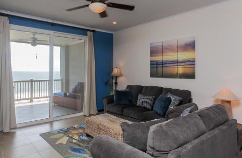 Barrio Los Villalobos Apartment | The Palms 703