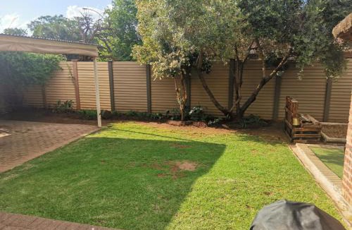 Fichardt Park House | The Palms Overnight Accommodation
