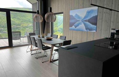Møre og Romsdal Ski Chalet | The Panoramic Chalet