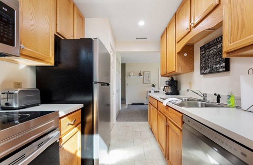 Acme Condo | The Par-fect Stay by the greens