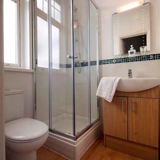 Coverack Bed & Breakfast | The Paris Hotel