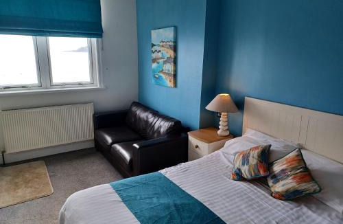 Coverack Bed & Breakfast | The Paris Hotel