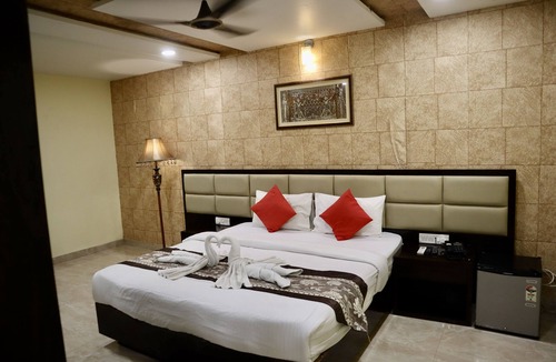Itarsi Hotel | The Park