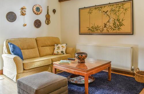 Hadlow Down House | The Parlour