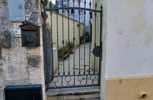 Andrano House | The Passetto
