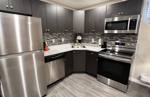 Saskatoon House | The Pavilion - Modern and Exquisite Suite in Brighton
