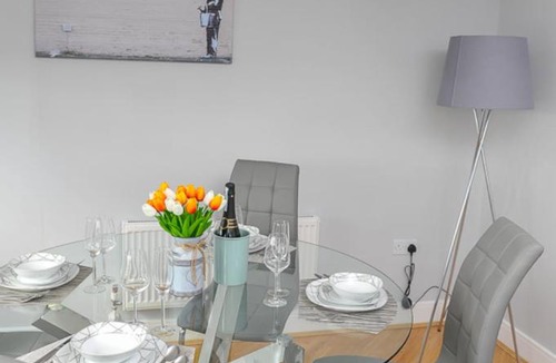 Windsor Apartment | The Pavilions by Select SA