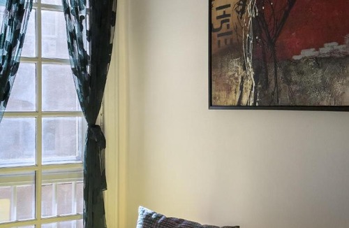 Gezira Apartment | The Peaceful Artisan Stay - El Zamalek Fish Garden
