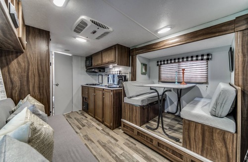Boerne Cabin | The Pearl at Hill View -in the Texas Hill Country