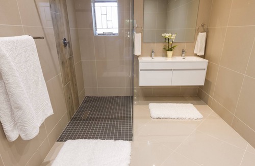Greater Johannesburg Metropolitan Area Bed & Breakfast | The Pecan Tree
