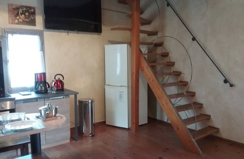 Saint-Pierre-de-Vassols Apartment | THE PERFECT APARTMENT TYPICALLY PROVENÇAL AND ROMANTIC