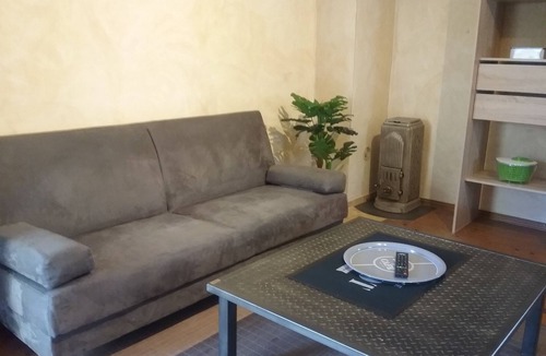Saint-Pierre-de-Vassols Apartment | THE PERFECT APARTMENT TYPICALLY PROVENÇAL AND ROMANTIC