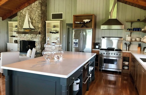 Block Island House | 'THE PERCH' A classic Block Island home with 360 degree birds' eye views.