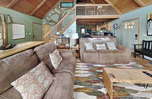 Paradise Point House | The Perch | Pet Friendly, Lake Access, Great Views!