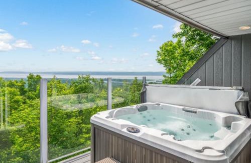 Beaupre Ski Chalet | The Perch - Spa & Pool