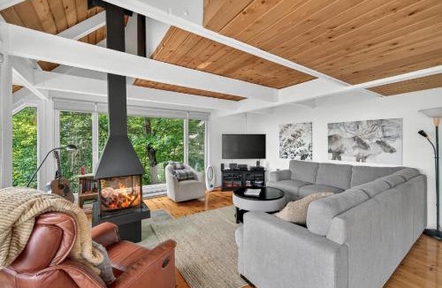Beaupre Ski Chalet | The Perch - Spa & Pool
