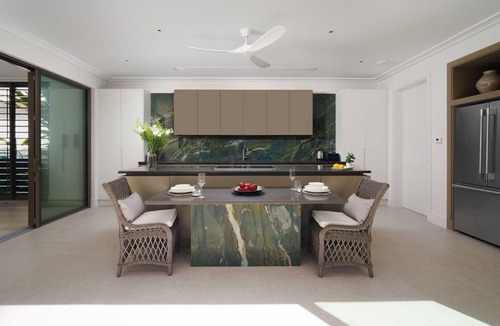 Weston Villa | The Perfect Beachfront Escape - Sea Grove House
