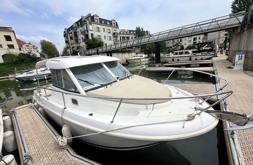 Cergy Boat Rental | The perfect night in PORT CERGY by boat!