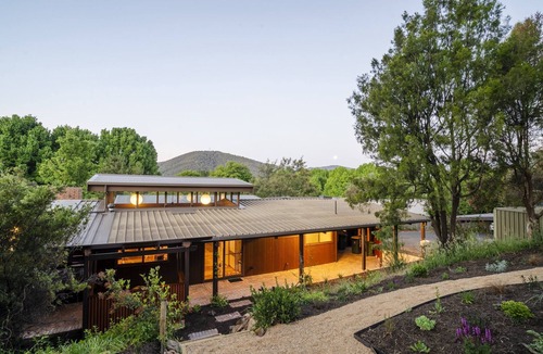 Bright House | The perfect spot for family and friends