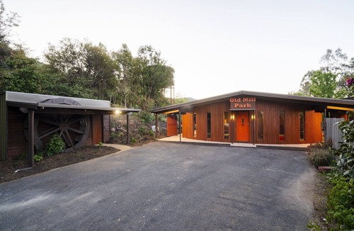 Bright House | The perfect spot for family and friends