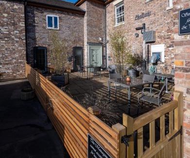 Broseley House | The Pheasant