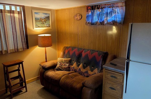 Ree Heights House | The Pheasant House, 5-bedroom quaint house in quiet town of Ree Heights