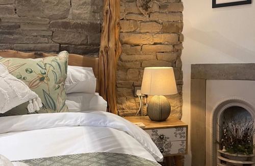 Holmbridge Bed & Breakfast | The Pickled Pheasant