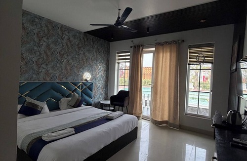Varanasi Resort | The Pinaki resort & Club